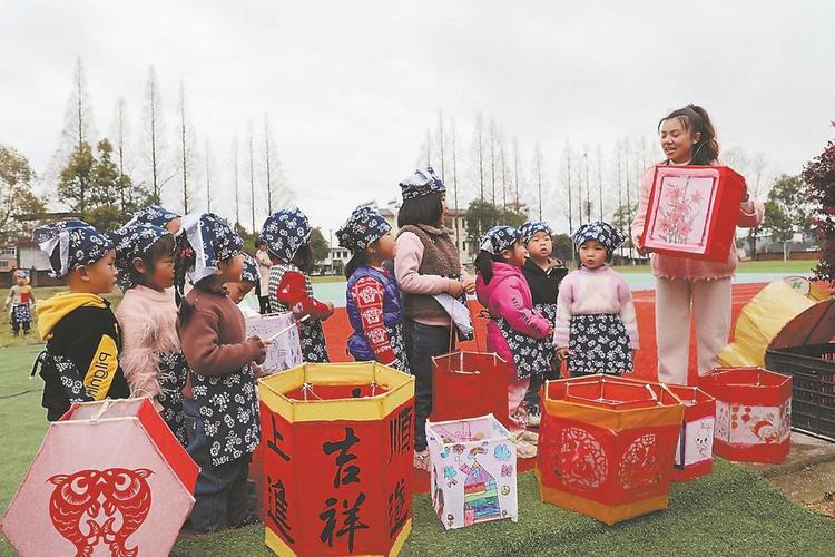 非遗民俗,“拉满”假期游客体验感