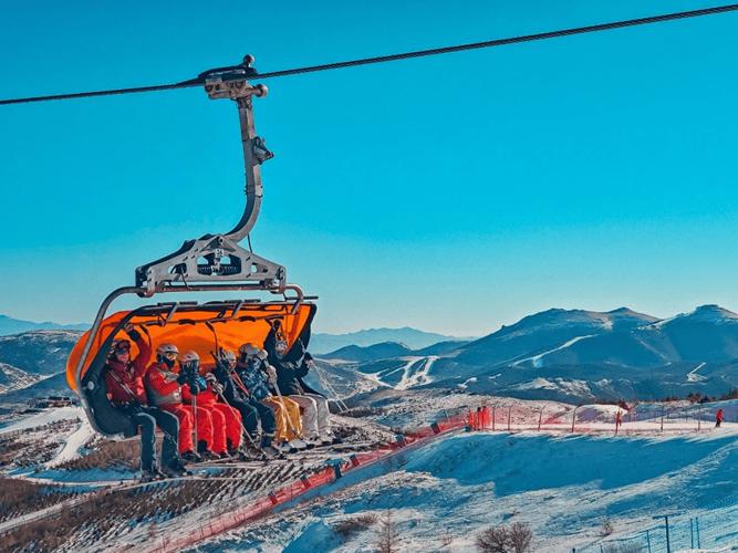 河北崇礼各大雪场升级迎雪季 雪如意滑雪场12月初正式运营 密苑云顶乐园云顶滑雪公园将开放夜滑