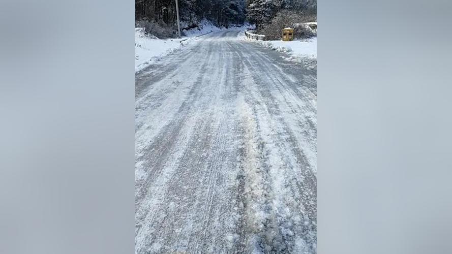 青海省曲麻莱县发布道路结冰黄色预警