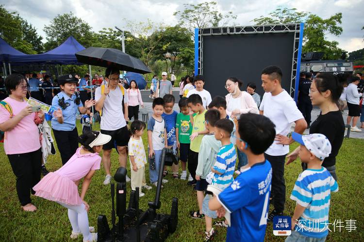 警营开放日 一月一主题 光明专场1.6万人参与