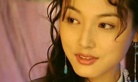 男子扮“粉红女郎”行窃,这个细节把自己“出卖”了