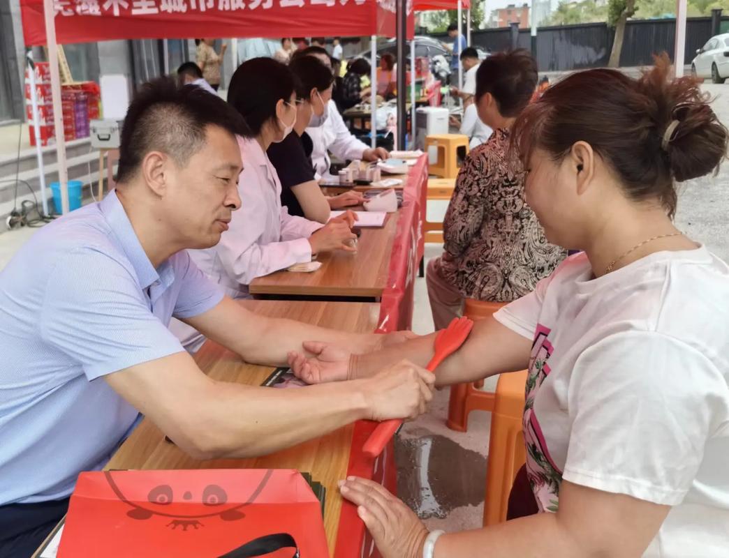 社区参与的考核评比减掉六成多