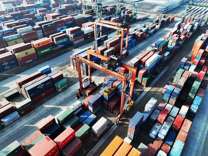 金融工具有效平抑风险 助力贸易企业“轻装前行”“扬帆出海”
