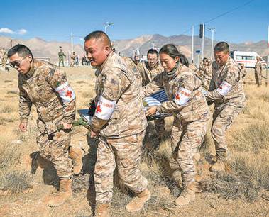 “感谢金珠玛米给我们带来平安”