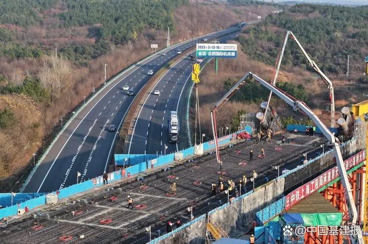 巢马铁路江北段首座隧道贯通