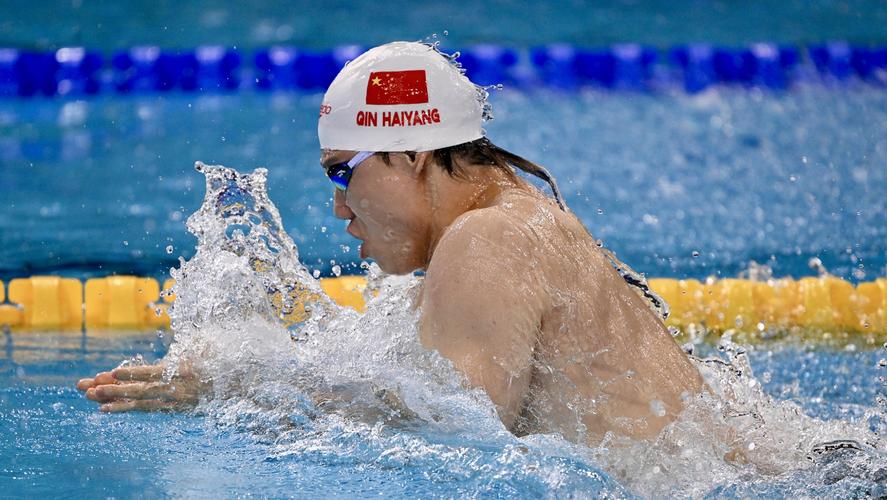 游泳——世界杯新加坡站:斯科特获得男子200米自由泳冠军