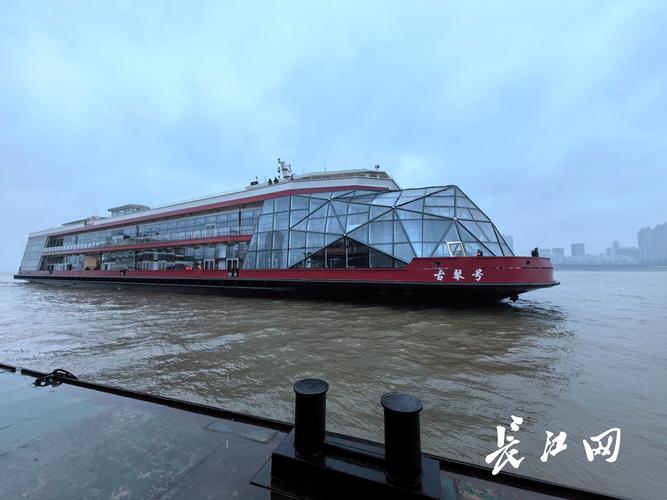 长江“老领港”近40年手写引航日志:见证中国造船和海工产业崛起